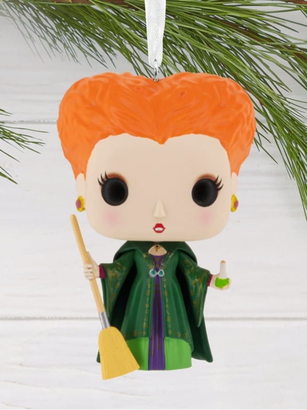 NIB Hallmark Disney Hocus Pocus Winifred Sanderson Funko POP! Ornament